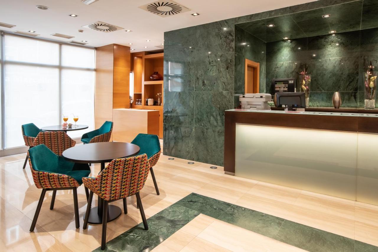 Exe Leon Hotel Ngoại thất bức ảnh
