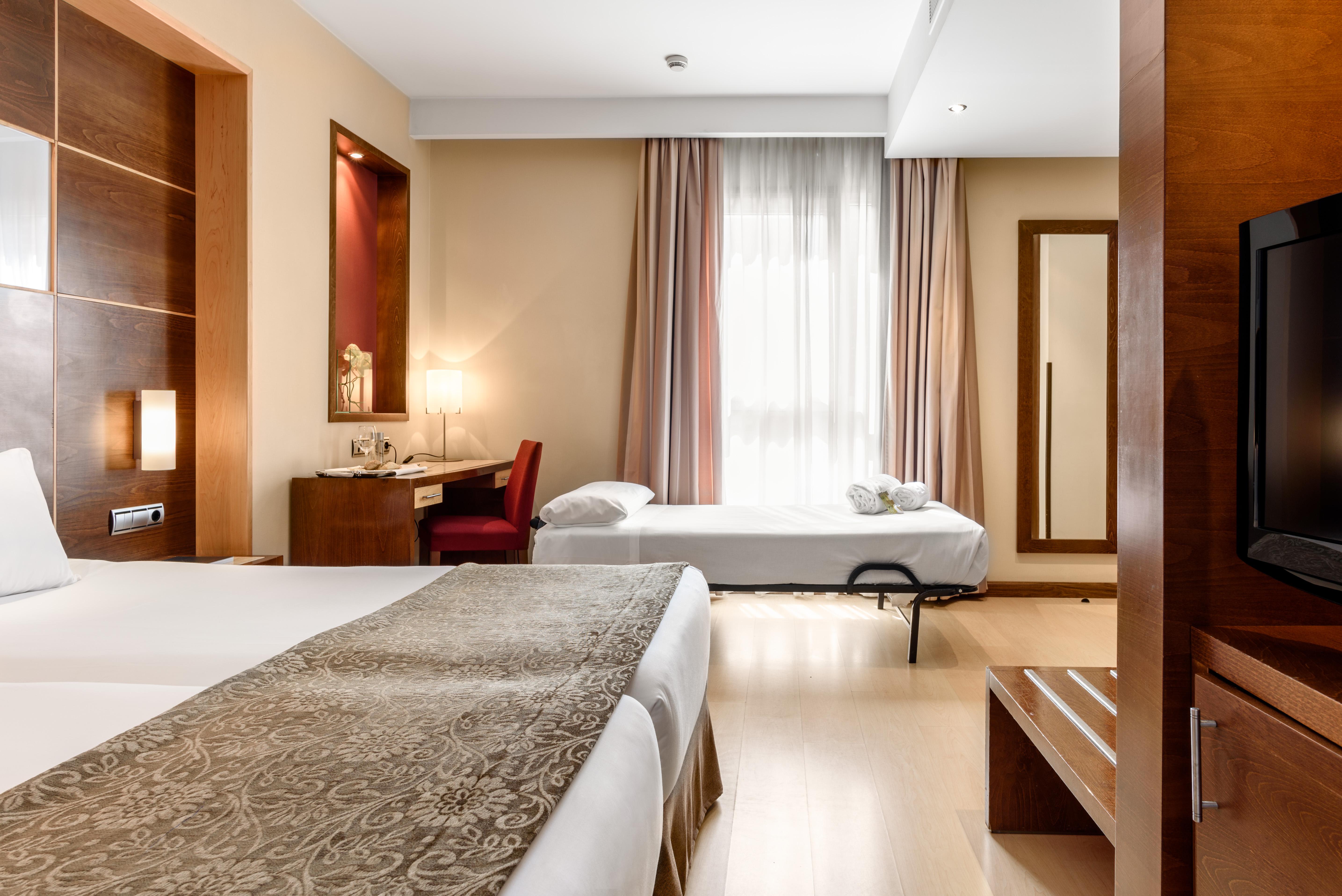 Exe Leon Hotel Ngoại thất bức ảnh