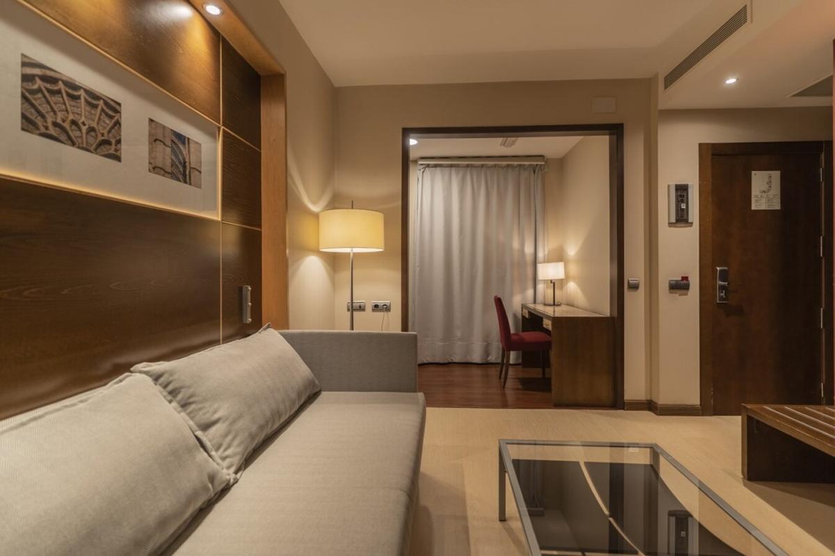 Exe Leon Hotel Ngoại thất bức ảnh