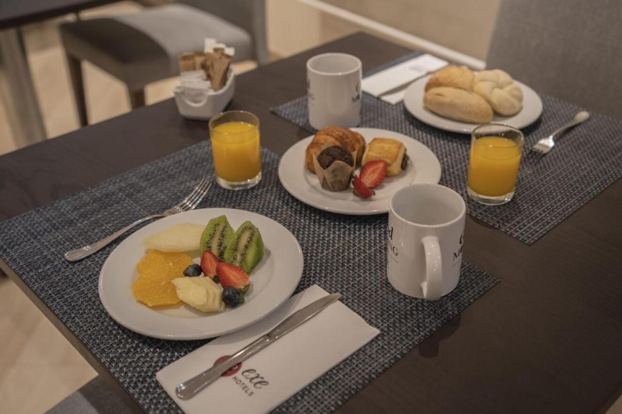 Exe Leon Hotel Ngoại thất bức ảnh